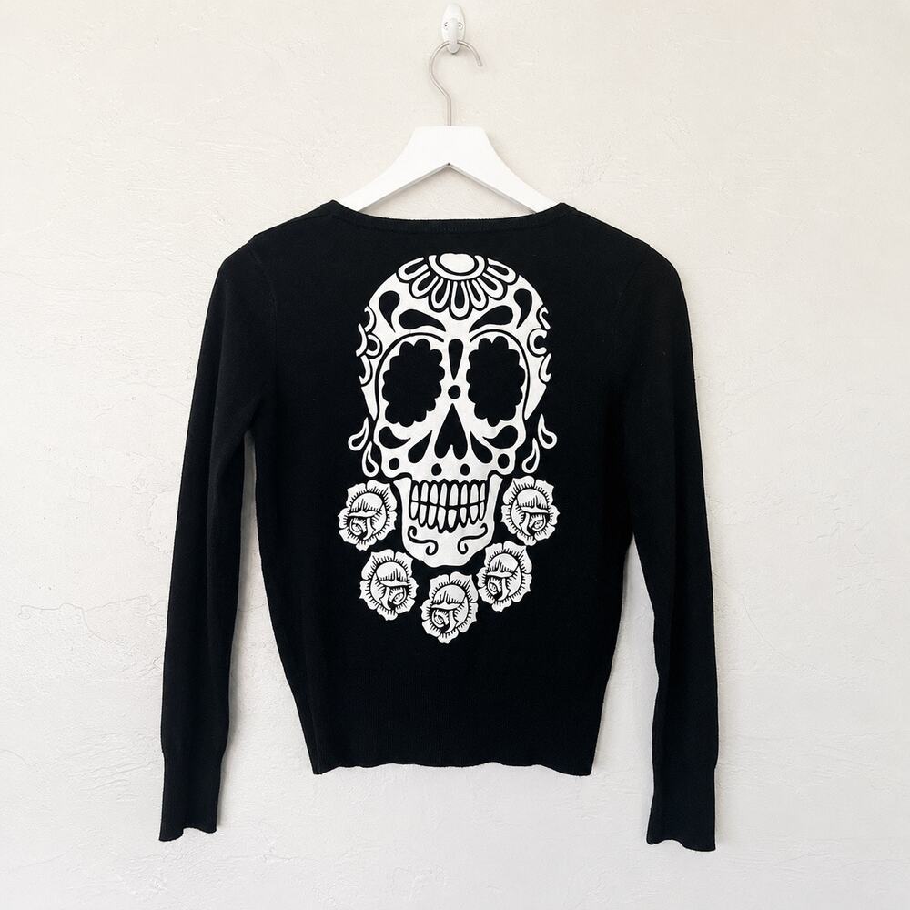 Teenage Runaway Sugar Skull Rose Button Cardigan M Black Goth Emo UO